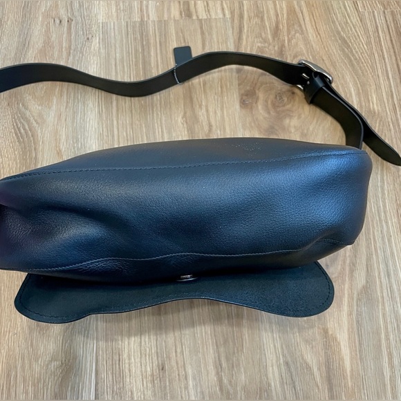 Coach F86778 Hudson Black Messenger Bag Like New - Picture 6 of 9